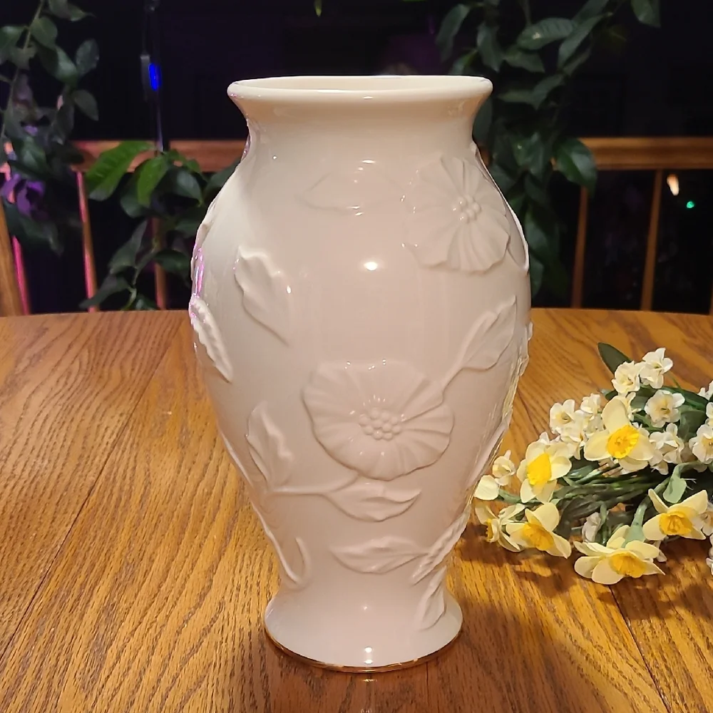 Lenox Ivory Poppy Embossed Floral Vase